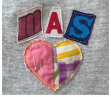 Load image into Gallery viewer, &quot;Mas&quot; Love L/S Crew
