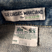 Load image into Gallery viewer, Vintage Guess Jean Jacket
