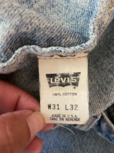 Load image into Gallery viewer, &quot;Juju&quot; Vintage Levi&#39;s Made in USA
