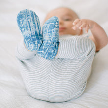 Load image into Gallery viewer, &quot;Tulum&quot; baby booties
