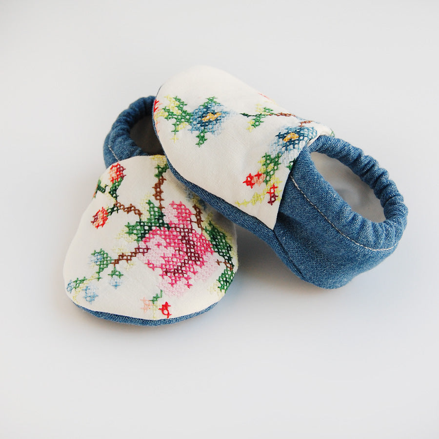 "Hazel" baby booties