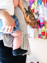 Load image into Gallery viewer, &quot;Halona&quot; baby booties
