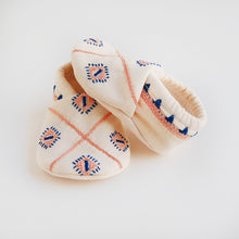 Load image into Gallery viewer, &quot;Halona&quot; baby booties
