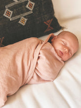 Load image into Gallery viewer, &quot;Maria&quot; vintage linen throw
