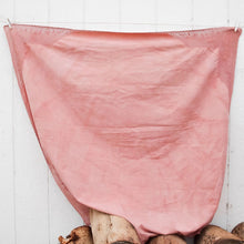 Load image into Gallery viewer, &quot;Nina&quot; Vintage linen throw
