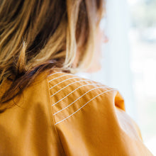Load image into Gallery viewer, Vintage Robe
