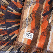 Load image into Gallery viewer, &quot;Larry&quot; vintage towel
