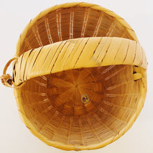 Load image into Gallery viewer, Vintage Market Basket
