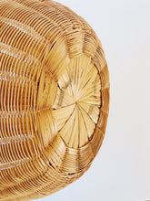 Load image into Gallery viewer, Vintage Market Basket
