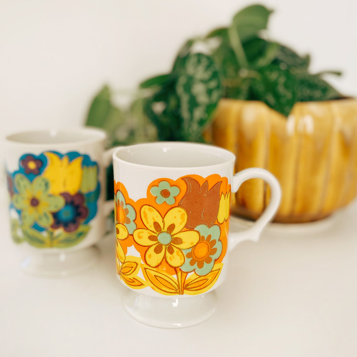 "Gypsy" vintage mugs