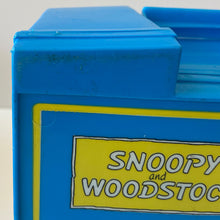 Load image into Gallery viewer, Vintage Peanuts Lunch Box
