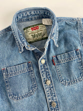 Load image into Gallery viewer, &quot;Shacket&quot; 90s Levis Shirt Jacket
